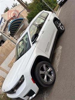 Jeep Grand Cherokee L